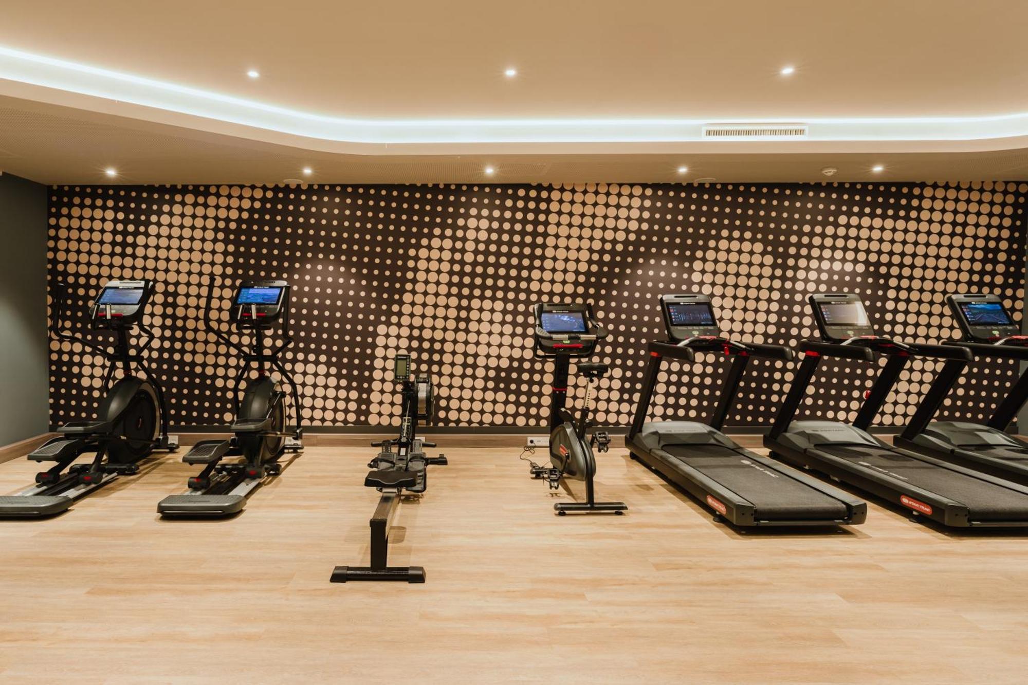 Hampton By Hilton Vienna City West Экстерьер фото