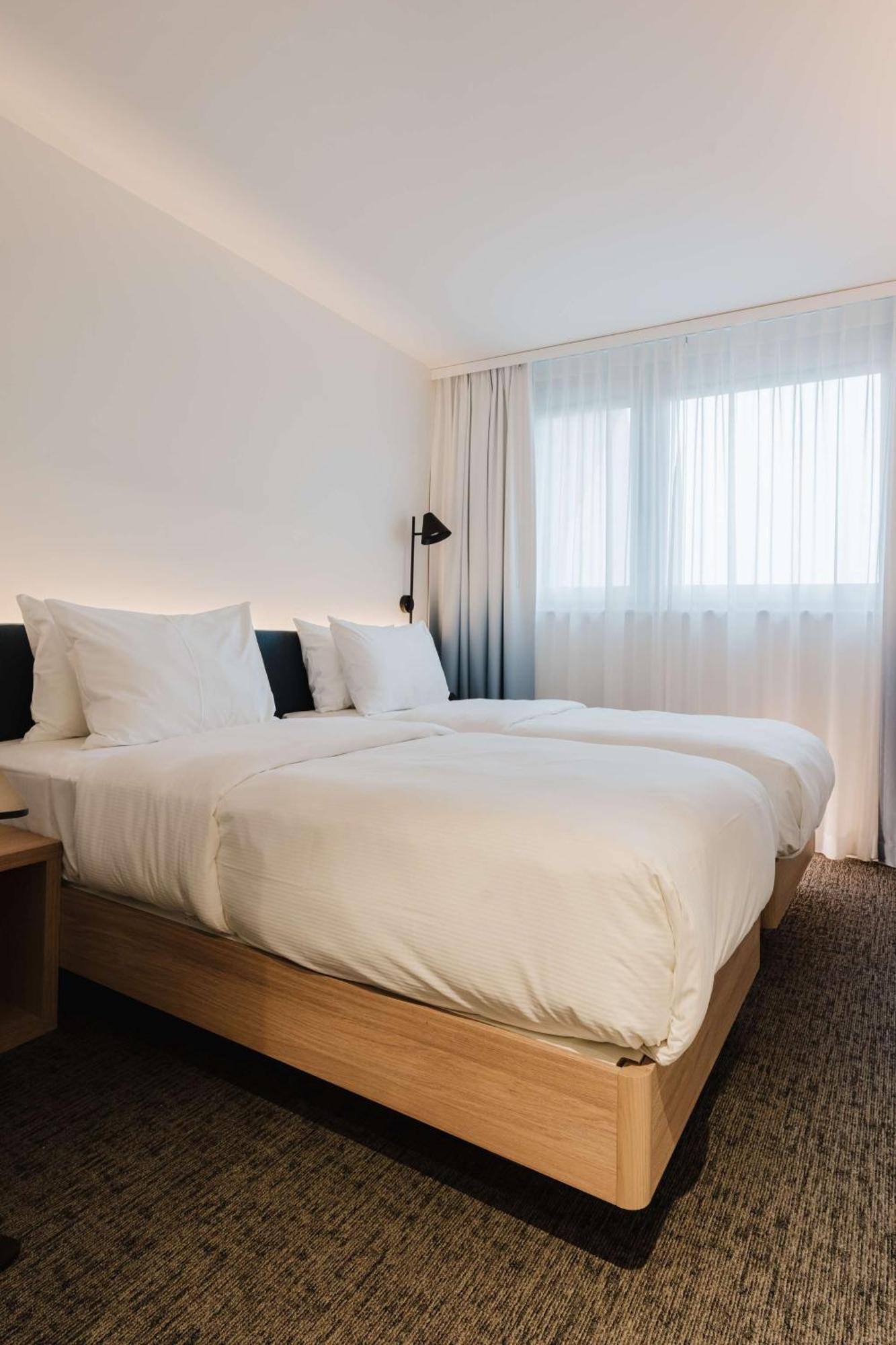 Hampton By Hilton Vienna City West Экстерьер фото