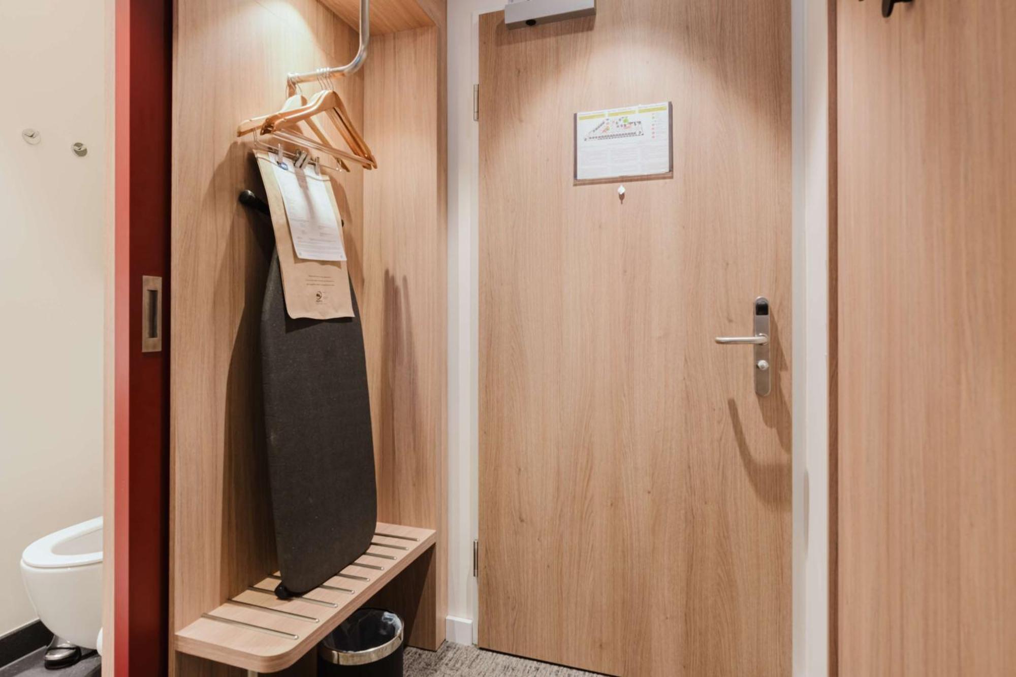 Hampton By Hilton Vienna City West Экстерьер фото
