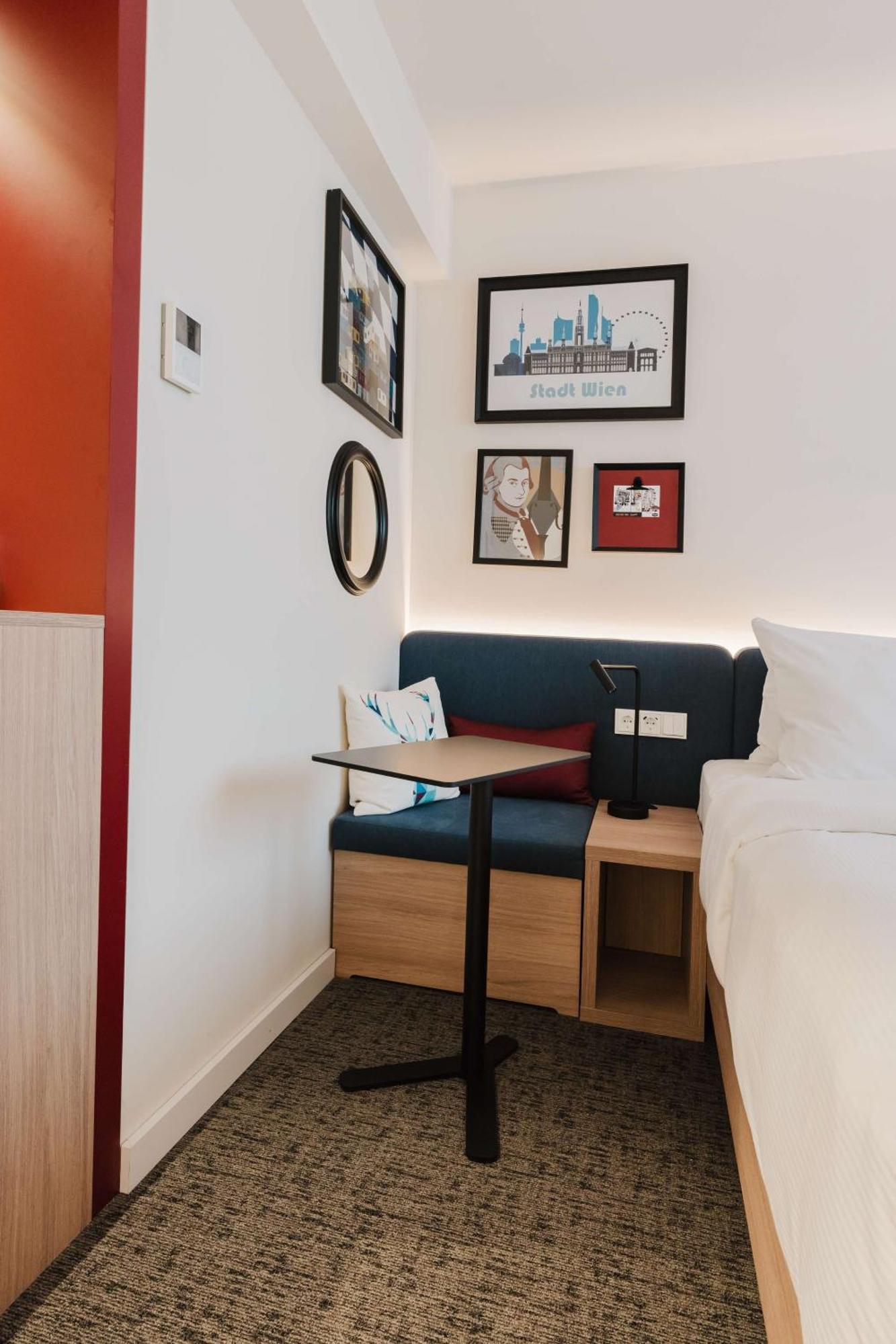 Hampton By Hilton Vienna City West Экстерьер фото