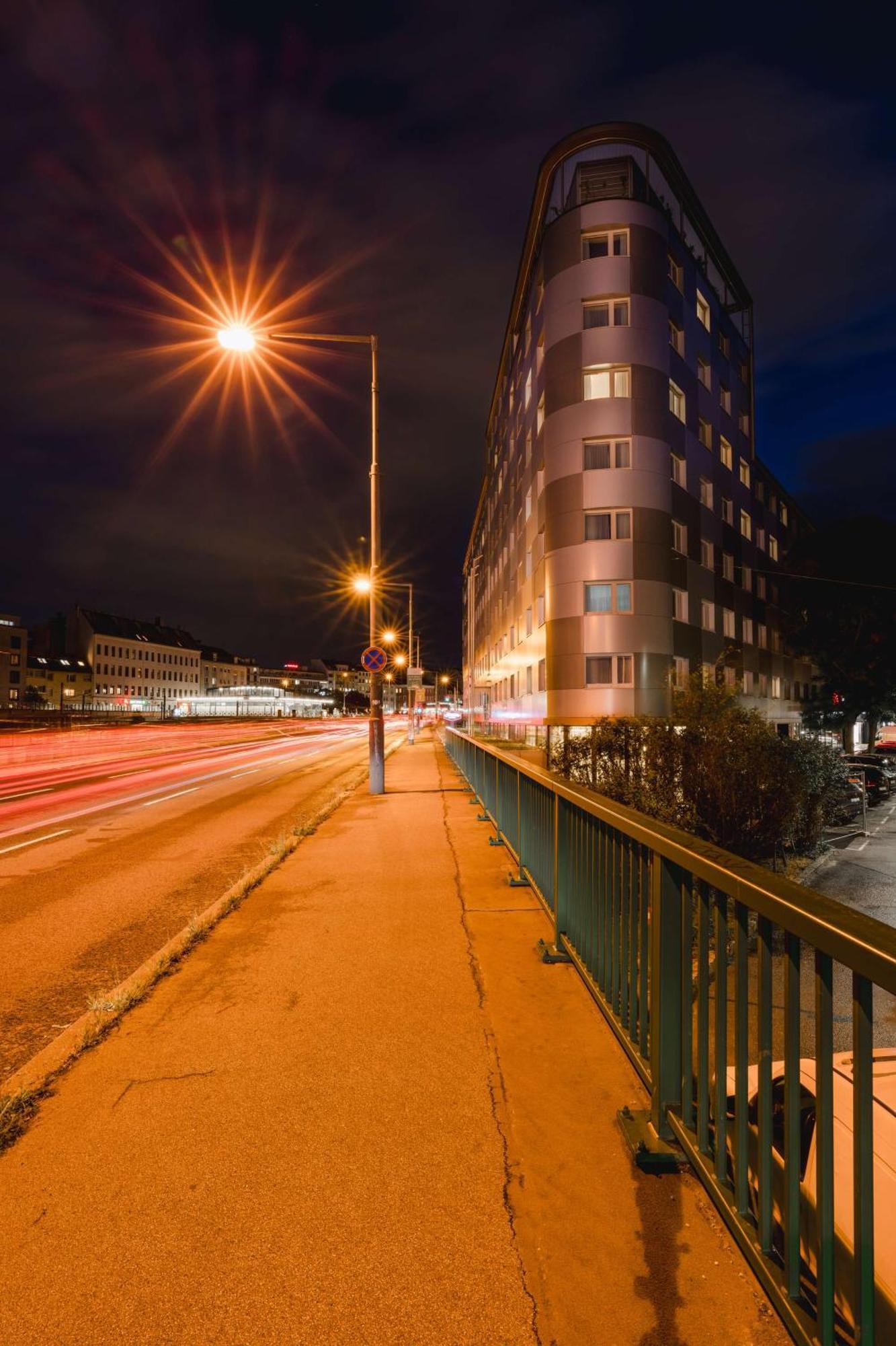 Hampton By Hilton Vienna City West Экстерьер фото