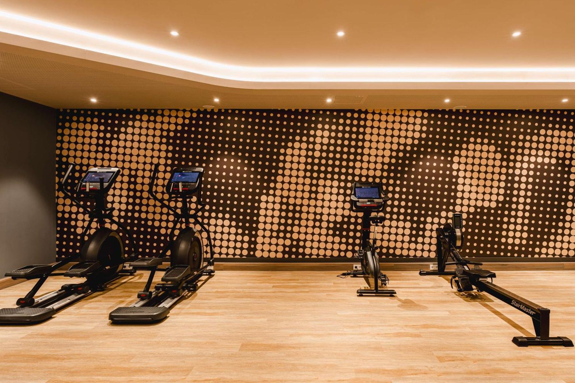 Hampton By Hilton Vienna City West Экстерьер фото